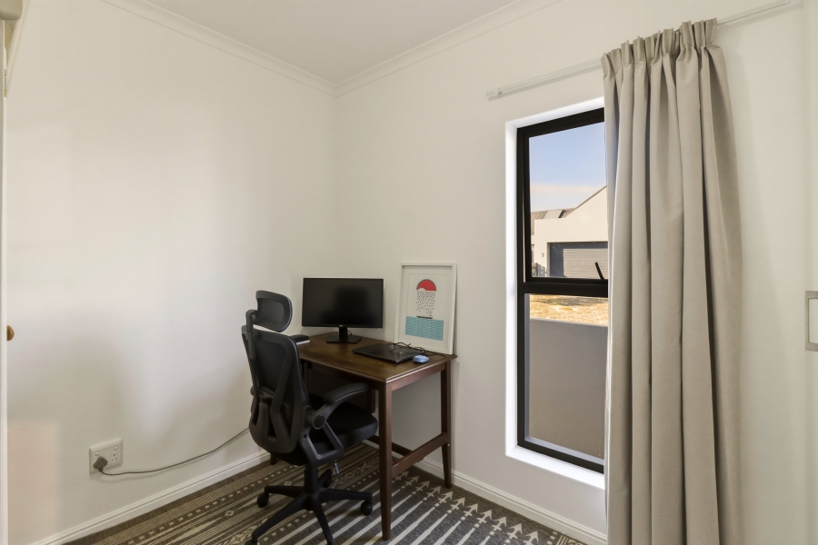 3 Bedroom Property for Sale in Aan de Wijnlanden Western Cape